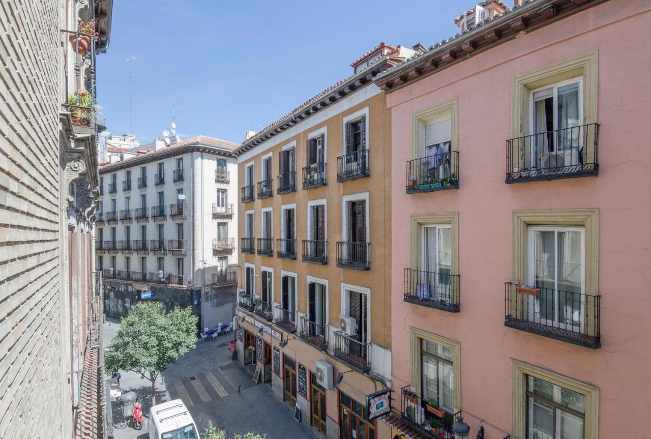 Cross Check Descalzas Reales Apartment Madrid Exterior foto