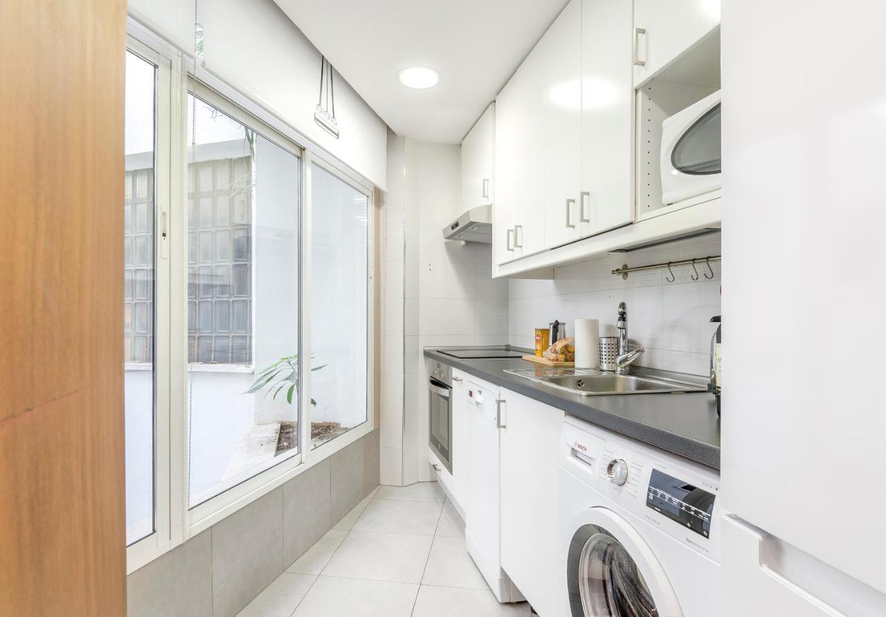 Cross Check Descalzas Reales Apartment Madrid Exterior foto