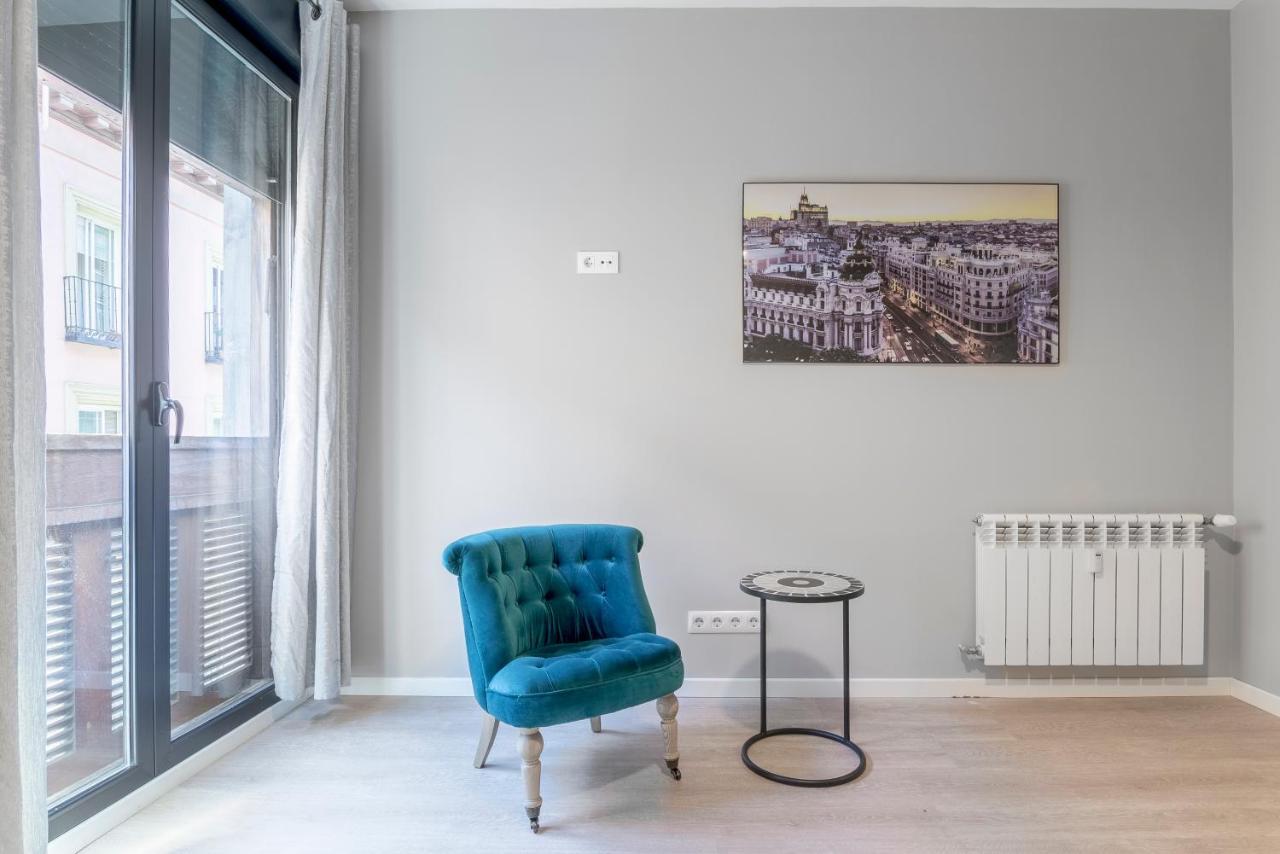 Cross Check Descalzas Reales Apartment Madrid Exterior foto
